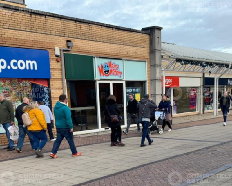 30 West Walk, Yate Shopping Centre, Yate - Picture 2019-12-09-15-29-30