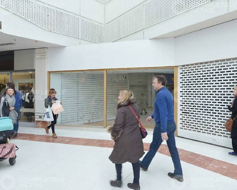 Unit 34A, Marlowes Shopping Centre - Picture 1