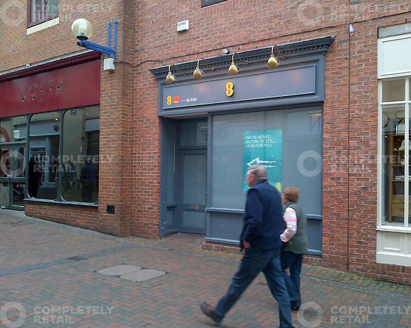 Unit 28, 2 Gomond Street, The Maylord Shopping Centre - Picture 1