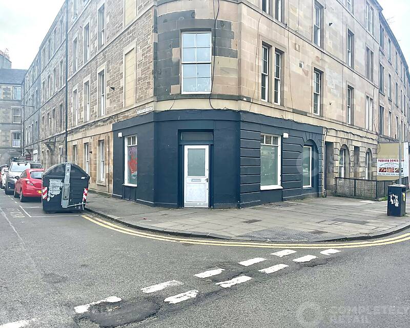 23 Brougham Street, Edinburgh - Picture 2022-05-04-16-20-27