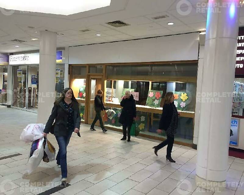 23 Brock Lane, Nicholson Shopping Centre, Maidenhead