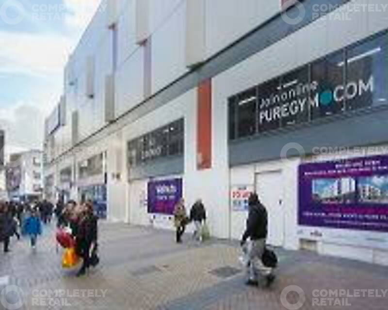 Unit 38a, Walnuts Shopping Centre, Orpington - Picture 2017-03-27-16-28-10