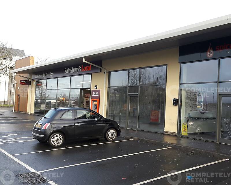 Shop to rent Kinnaird Village Centre, Units 5 and 6, McIntyre Avenue