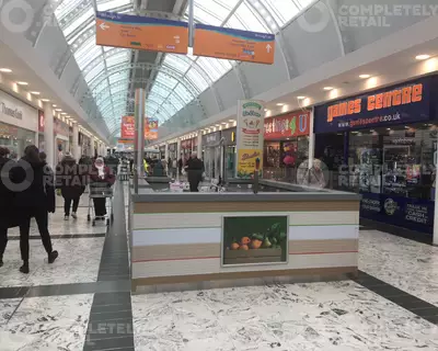 Invernia Square Kiosk