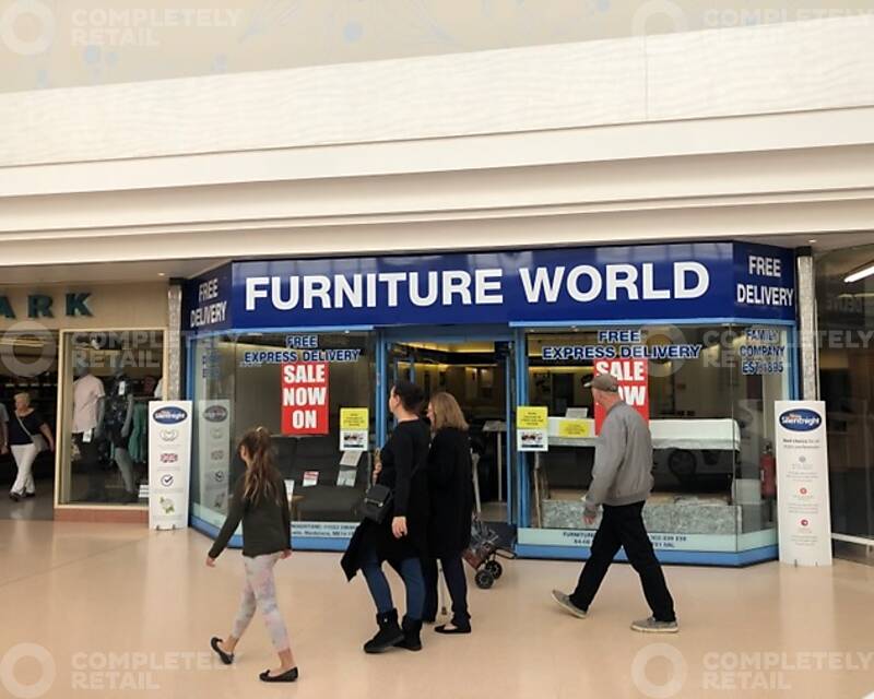 Unit 27, Orchards Shopping Centre, Dartford - Picture