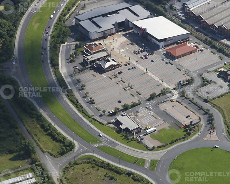 Ashton Leisure Park - Picture 1