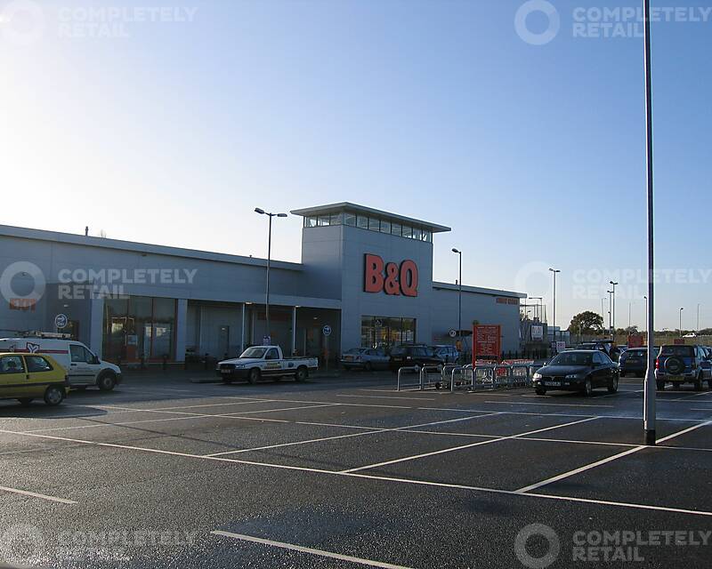 Brook Retail Park - Picture 3