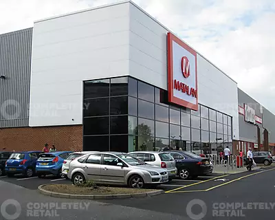 London Road Retail Park, Crawley