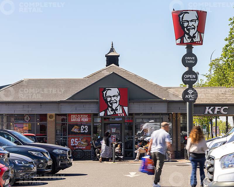 Merrielands Retail Park 05