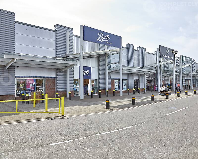 Central Retail Park, Falkirk - Picture 2025-06-30-14-57-30