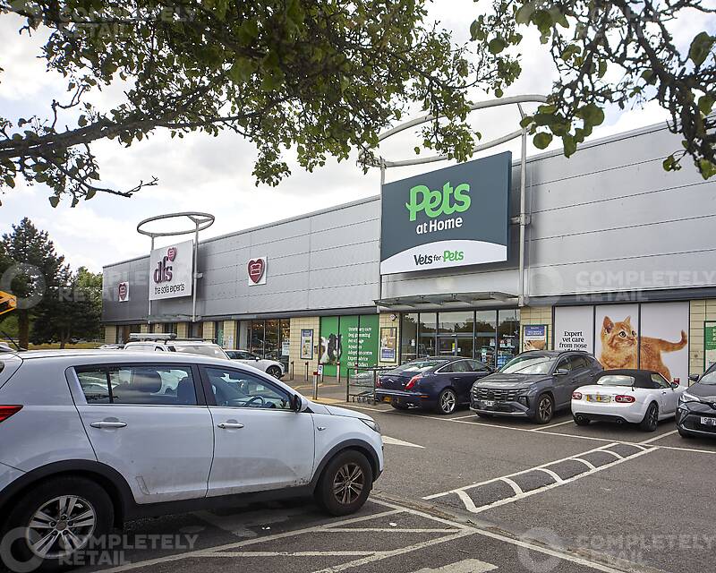 Solartron Retail Park, Farnborough - Picture 2025-07-01-15-56-50