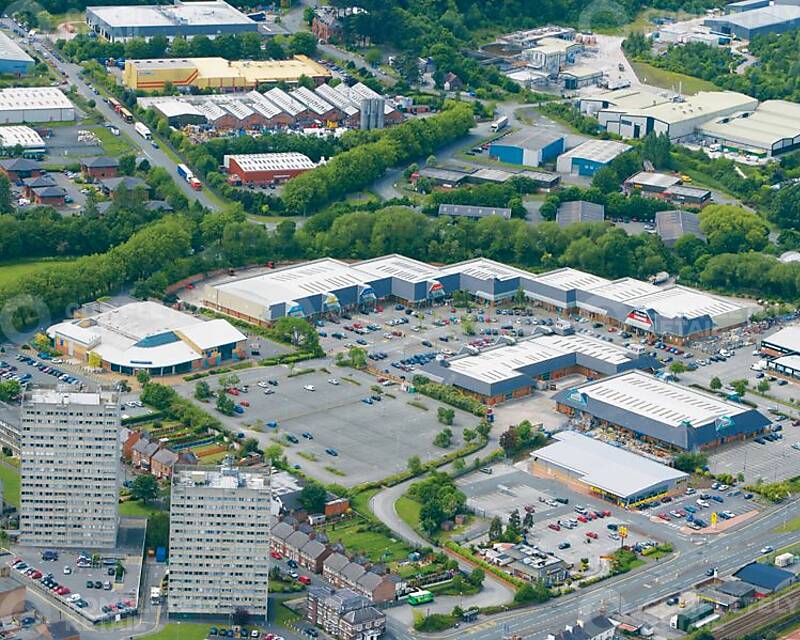 CR_RW_2559_Flintshire_Retail_Park_Flint_picture_3