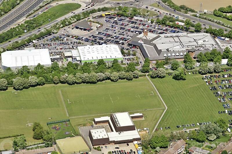 Oldings Corner Retail Park - Picture 5