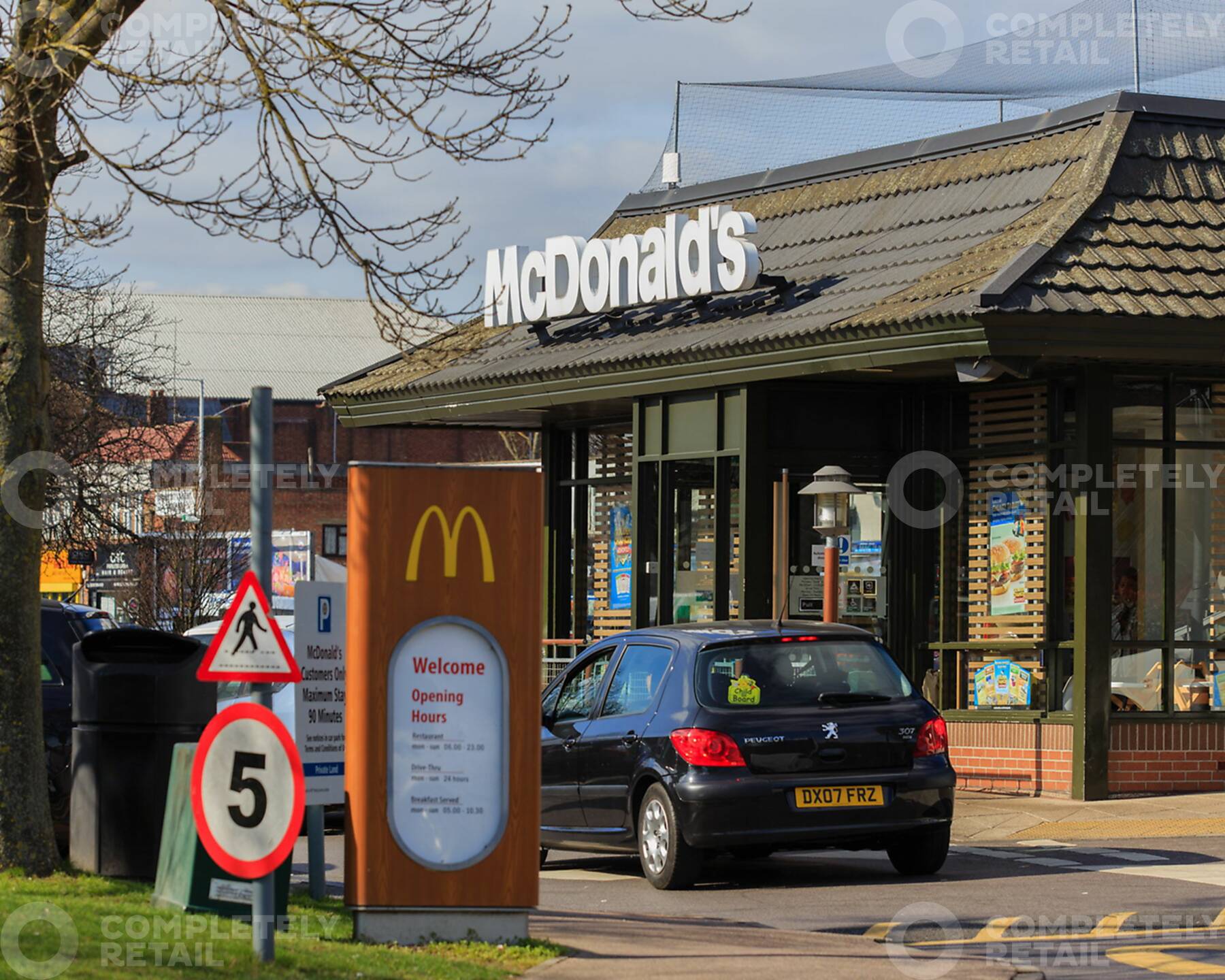 Lombardy Shopping Park