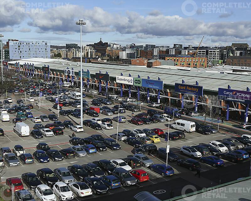 Crown Point Shopping Park - Picture 28