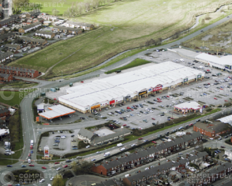 Parsonage Retail Park - Picture 1