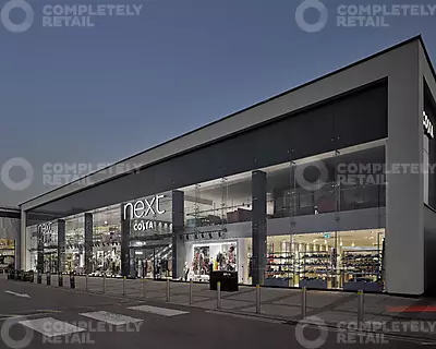 Aintree Shopping Park, Aintree