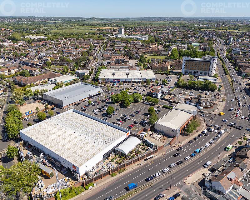 Newbury Park Retail Park 02