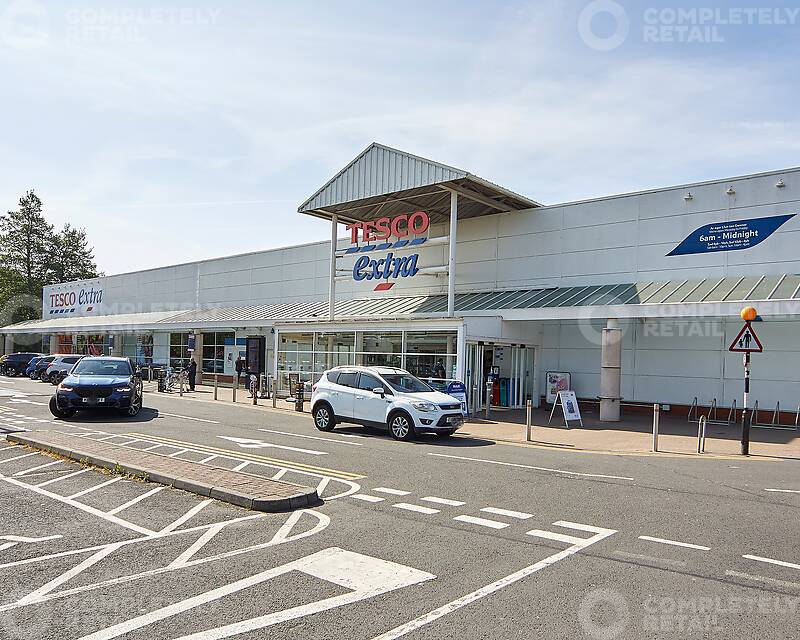 Harlech Retail Park_Tesco