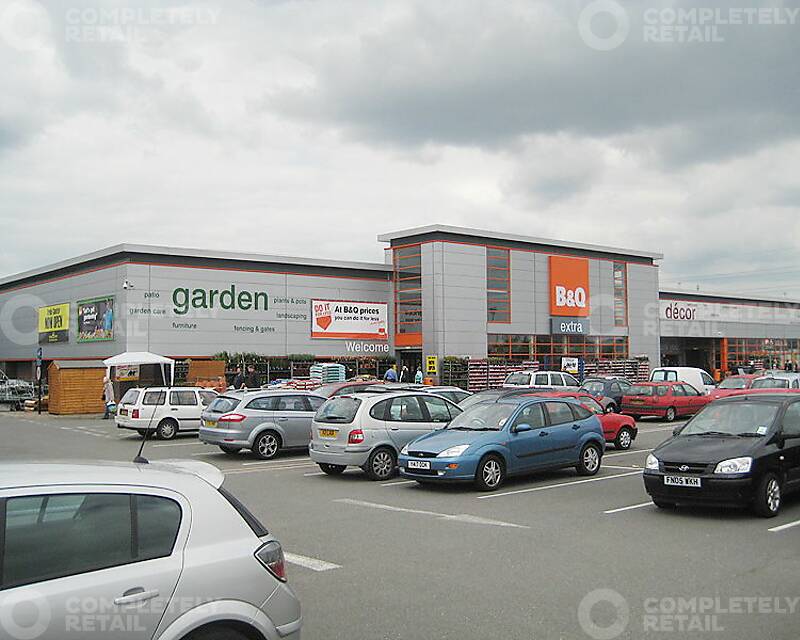 Riverside Retail Park - Picture 3