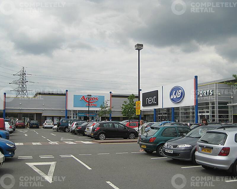 Riverside Retail Park - Picture 5