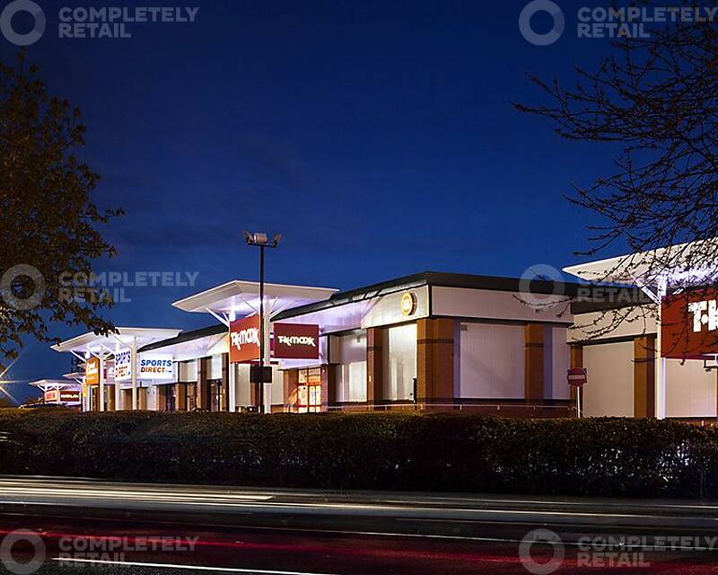 Chilwell Retail Park - Picture 10