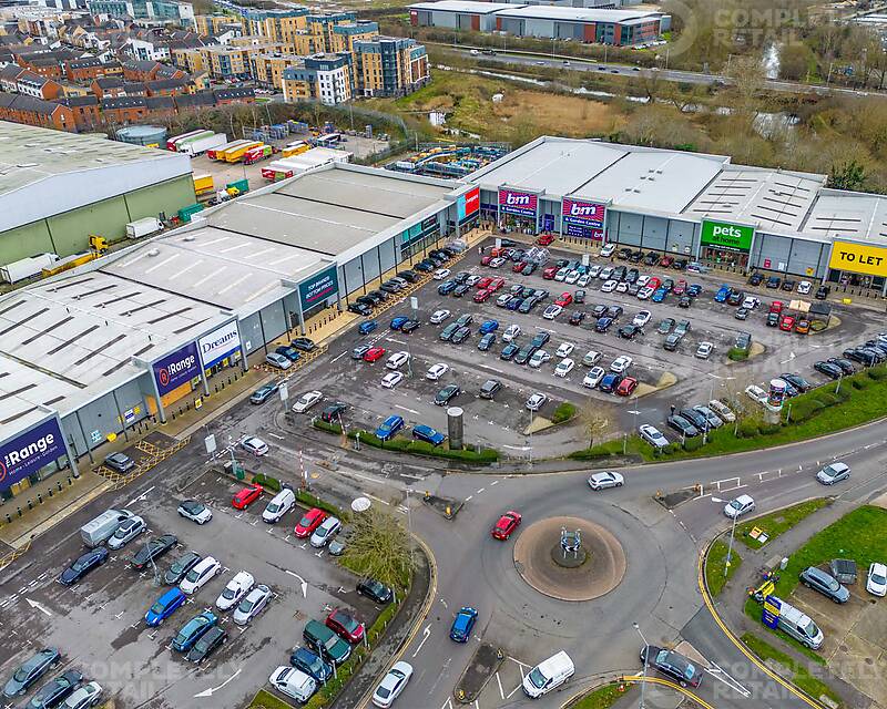 Brunel Retail Park, Reading - Picture 2025-06-03-15-06-58