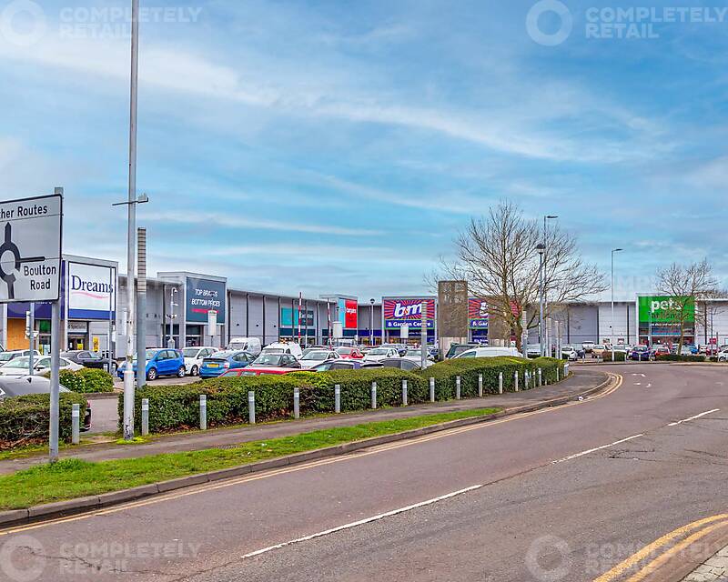 Brunel Retail Park, Reading - Picture 2025-06-03-15-07-36