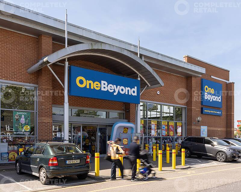 Station Shopping Park 6