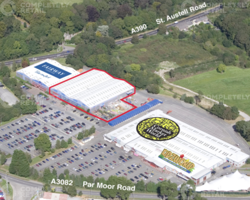 Stadium Retail Park - Picture 1