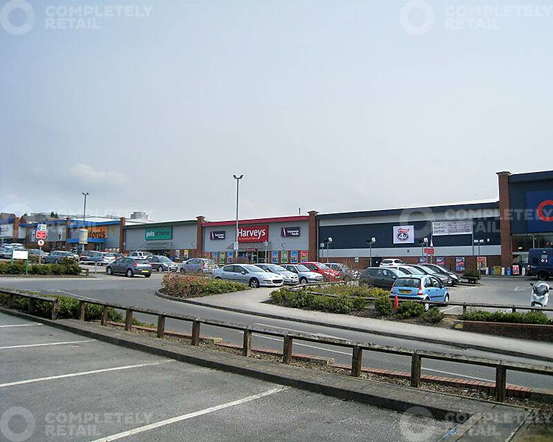 Festival Heights Retail Park - Picture 3