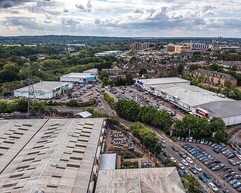 Century Retail Park, Watford - Picture 2022-11-09-17-03-28
