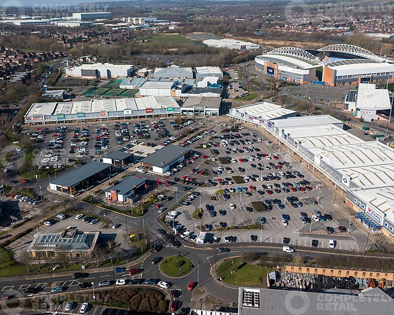 Robin Retail Park - Aerial Photo