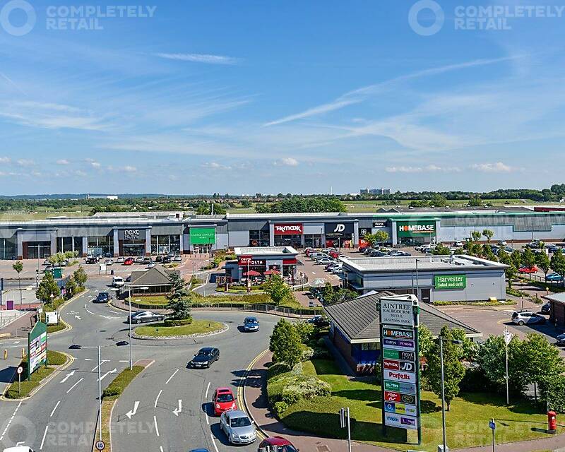 Aintree Racecourse Retail Park - Picture 4