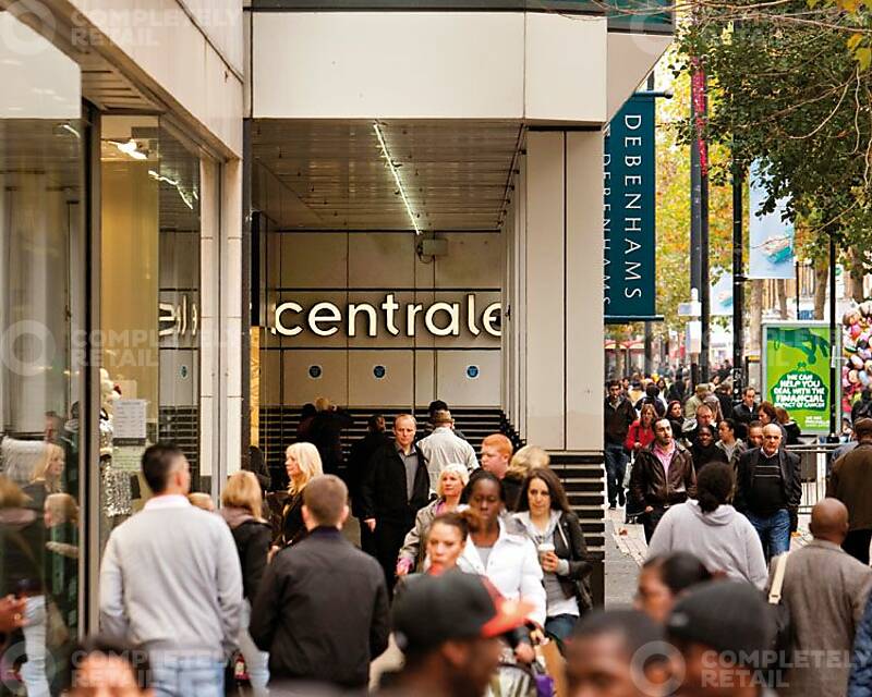 Centrale Shopping Centre - Picture 3