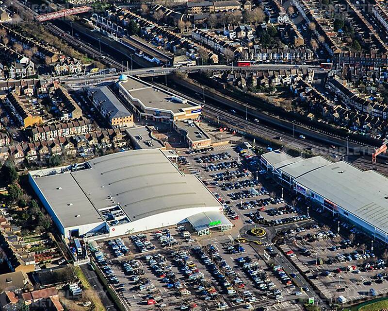 Leyton Mills Retail Park - Picture 7