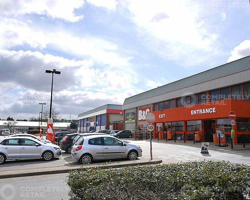 London Road Retail Park - Picture 1