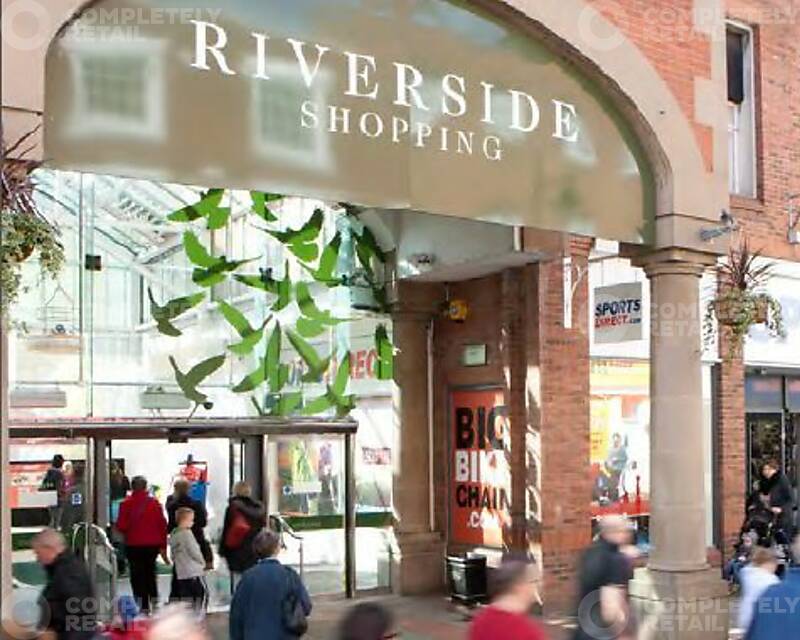 Riverside Shopping Centre - Picture 1