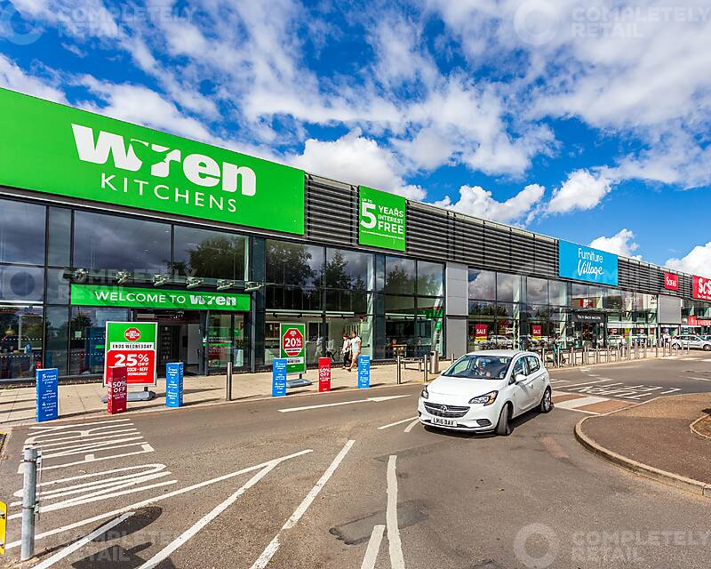 Sprowston Retail Park, Norwich - Picture 2022-11-10-16-59-53