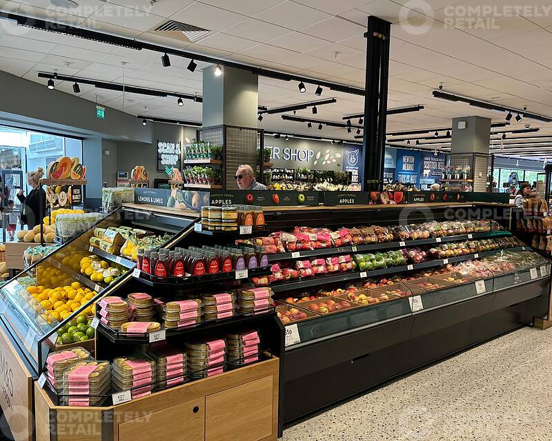 The Avenue_M&S Interior