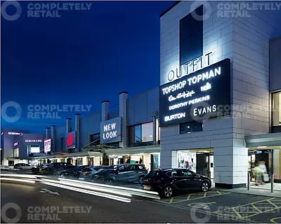 Coliseum Shopping Park, Chester