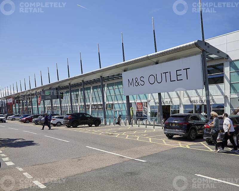 Thurrock Shopping Park, West Thurrock - Picture 2025-06-30-14-38-57