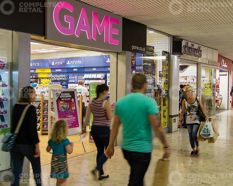 Pentagon Shopping Centre - Picture 9