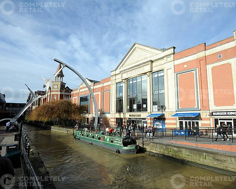 Waterside Shopping Centre - Picture 6