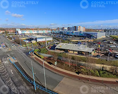 West One Retail Park, Manchester