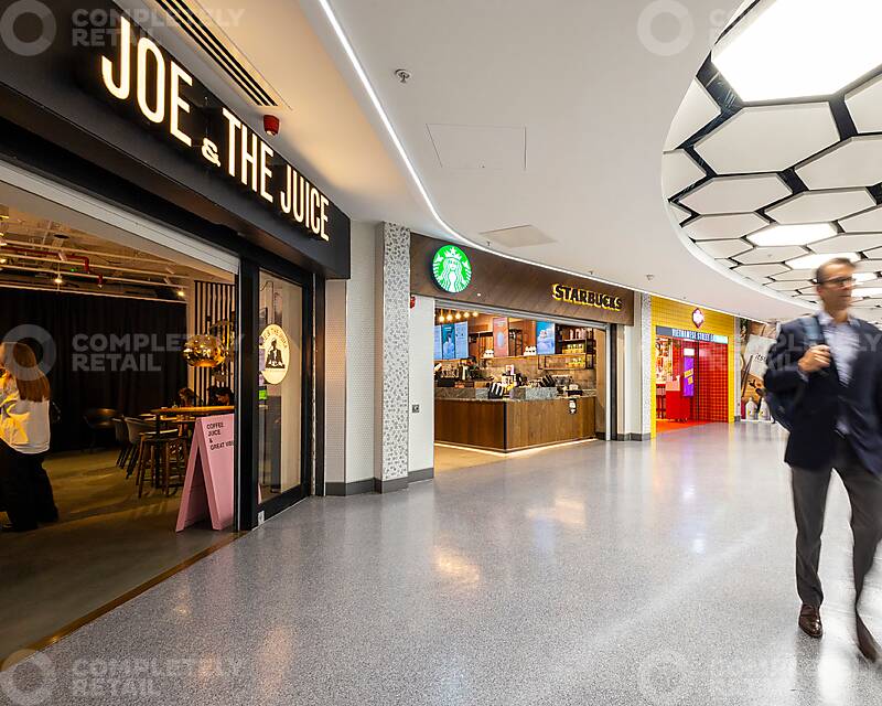 West One Shopping Centre, Greater London - Picture 2024-10-09-15-19-06
