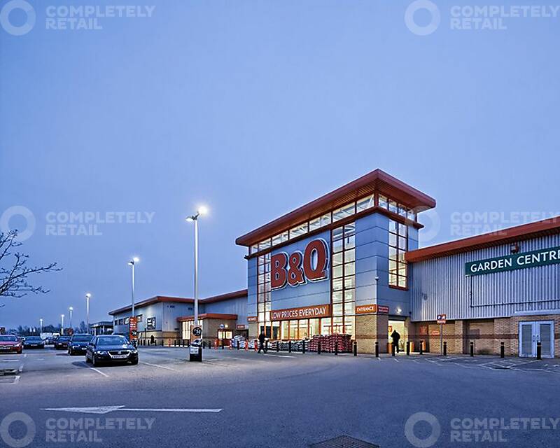 Dallow Road Retail Park - Picture 5