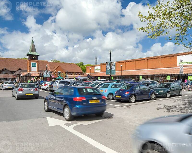 Locks Heath Shopping Centre - Picture 5