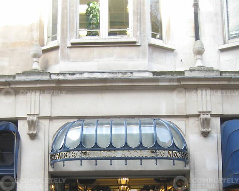 CR_SC_5380_Princes_Arcade_London_picture_1