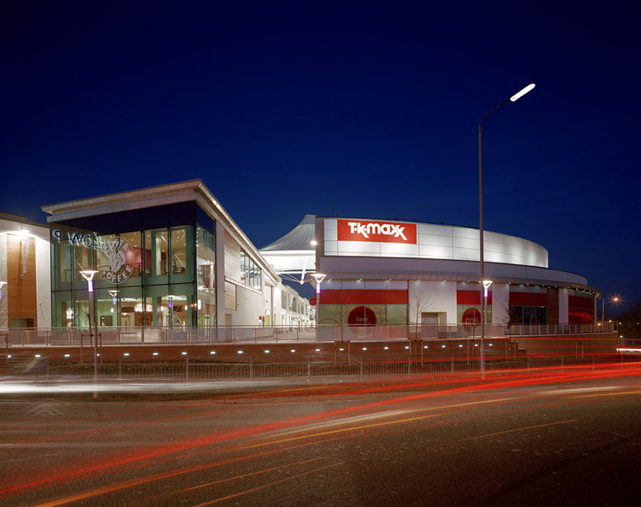 Willow Place & Corby Town Shopping - Picture 13